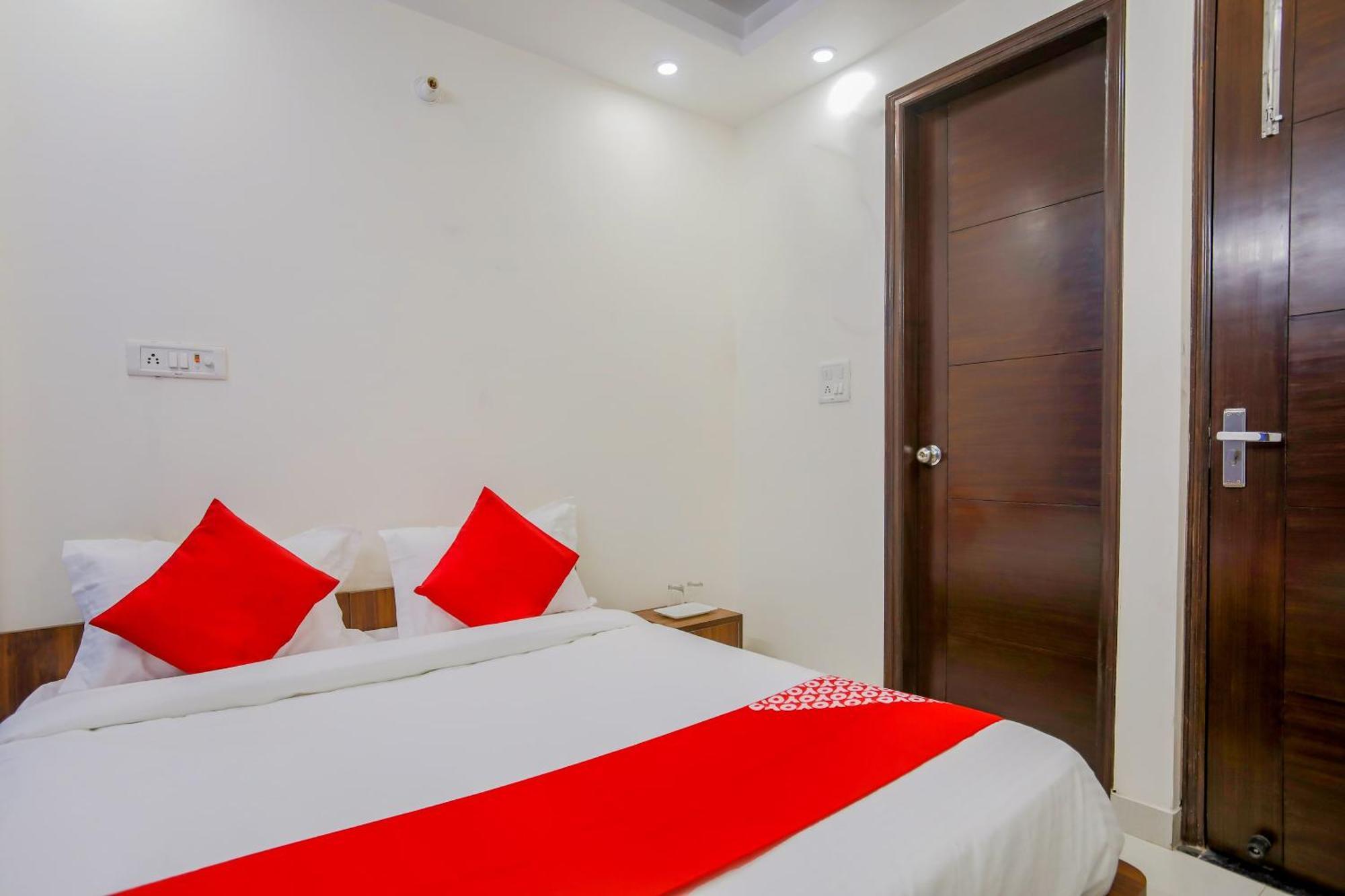 Hotel O Mahipalpur Extension Near Airport Új-Delhi Kültér fotó