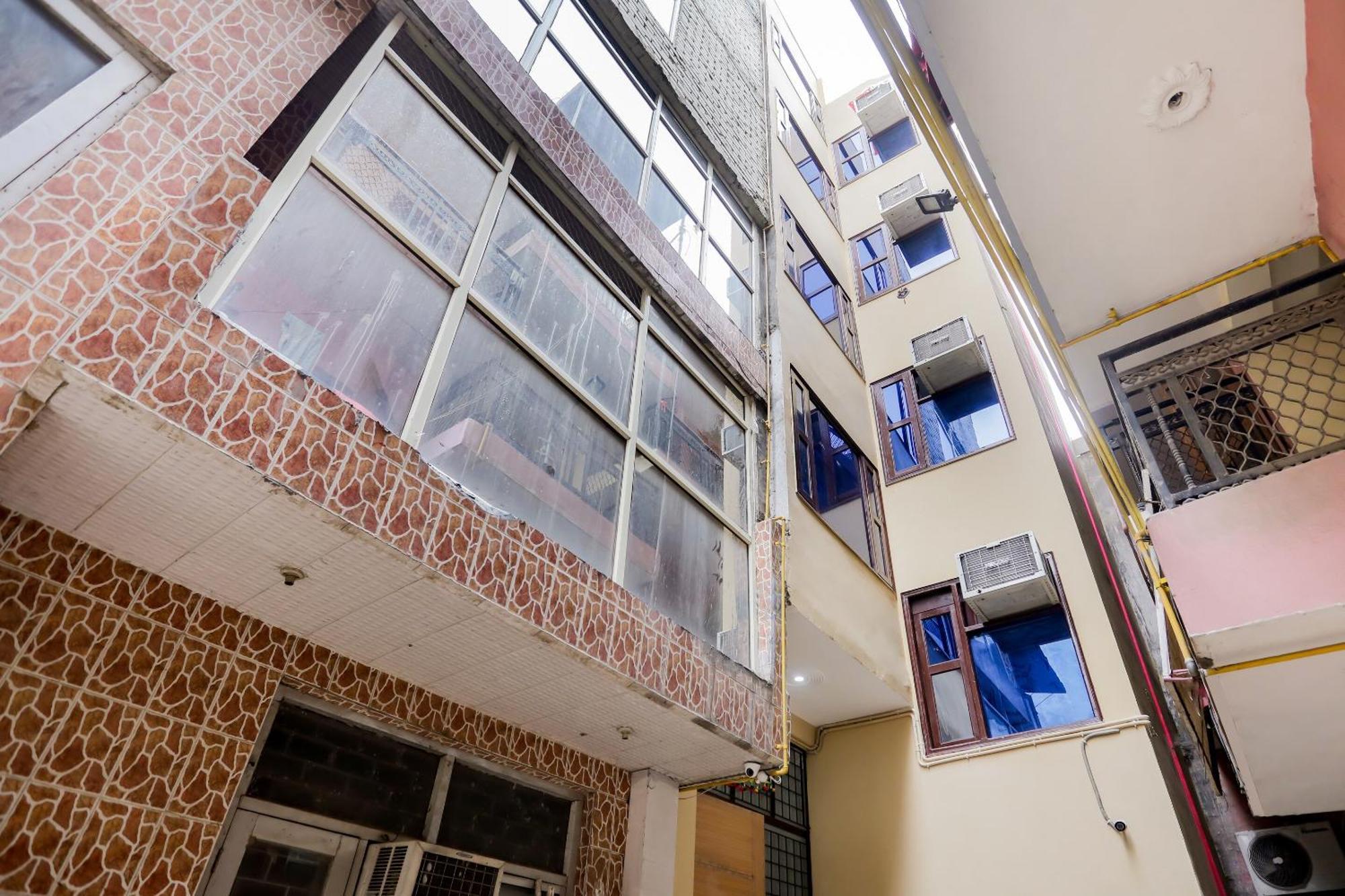 Hotel O Mahipalpur Extension Near Airport Új-Delhi Kültér fotó